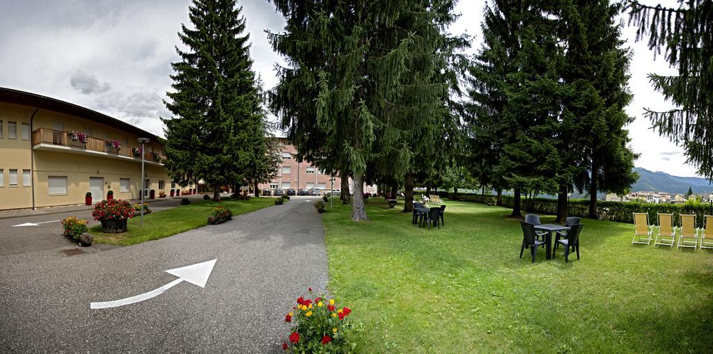 Park Hotel Sacro Cuore Cavalese Exterior foto