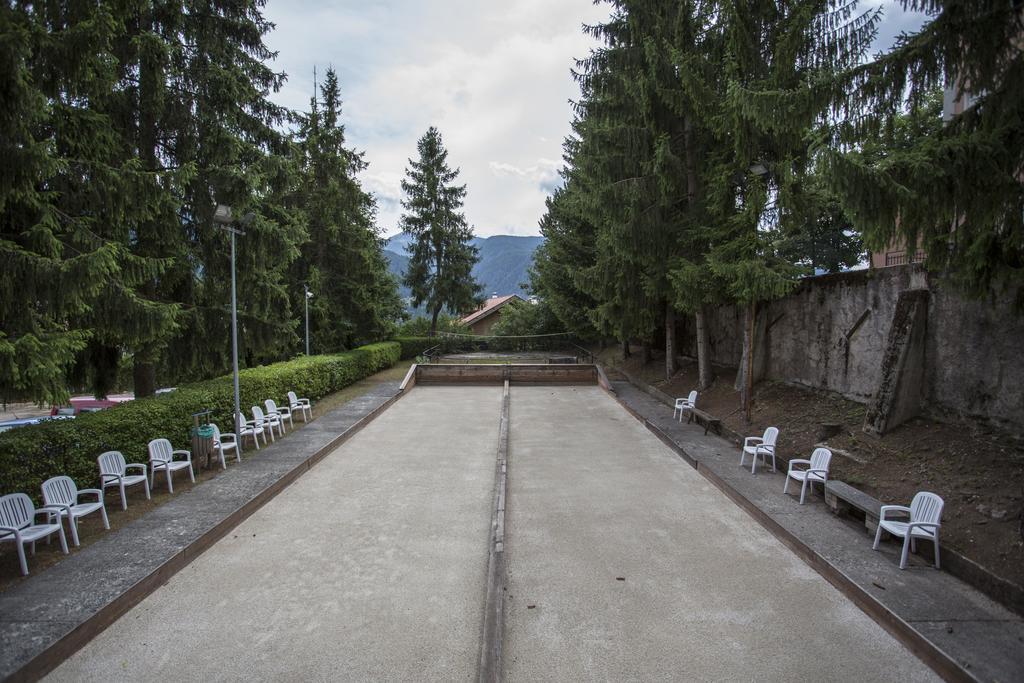 Park Hotel Sacro Cuore Cavalese Exterior foto
